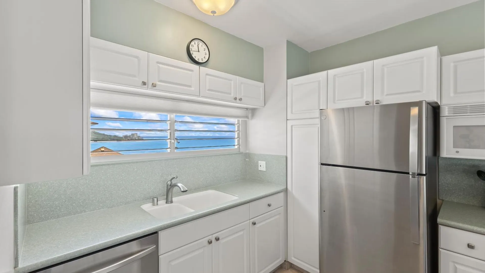 13Th Fl Waikiki Shore Ocean Front Honolulu Apartment